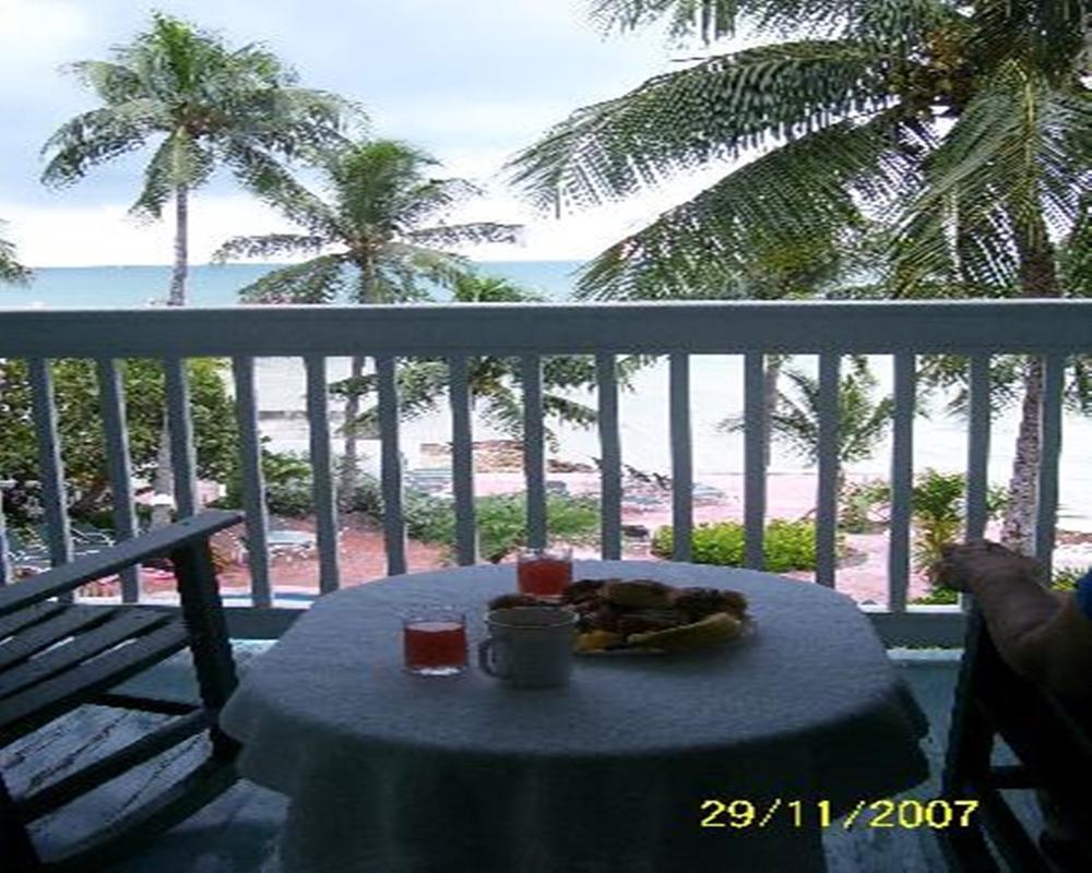 Coconut Beach Resort Key West Buitenkant foto